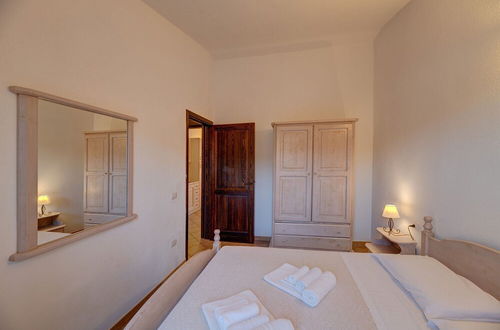 Photo 2 - The Fantastic Residenza Badus two Bedroom Sleeps six Plus Child Num0818