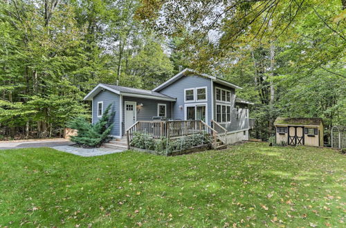 Photo 5 - Cozy White Lake Home w/ Patio, Deck & Grill