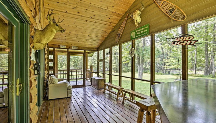 Foto 1 - Scenic Cabin on 2 Acres Near Lake Holcombe Marina