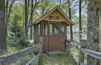 Foto 3 - Cozy Wisconsin Getaway w/ Dock & Lake Access