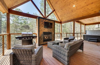 Foto 1 - Family-friendly Broken Bow Cabin Rental w/ Hot Tub