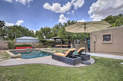 Foto 1 - Phoenix Getaway w/ Private Pool & Grass Yard