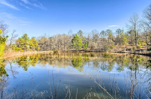 Foto 38 - Stunning Wetumpka Farmhouse w/ Private Pool