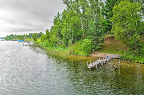 Foto 2 - Riverfront Home w/ Dock ~ 6 Mi to Cheboygan