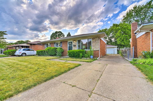 Photo 17 - Cozy Center Line Home w/ Fenced Yard & Office