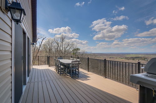 Photo 4 - Front Royal Hilltop Cabin w/ Panoramic Views