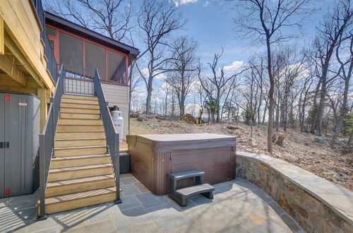 Photo 28 - Front Royal Hilltop Cabin w/ Panoramic Views