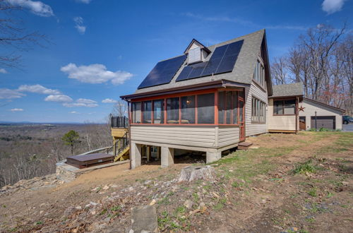 Photo 38 - Front Royal Hilltop Cabin w/ Panoramic Views