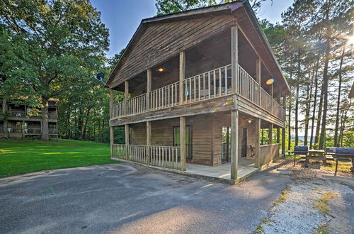 Photo 16 - Group-friendly Cabin on Kentucky Lake