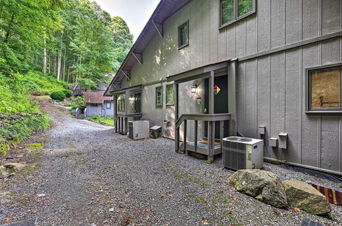 Photo 20 - Roan Mountain Creekside Cabin: Hike & Fish