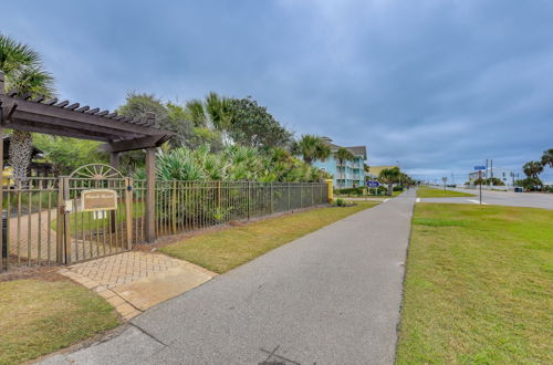 Photo 25 - Cozy Miramar Beach Condo w/ Pools & Beach Access