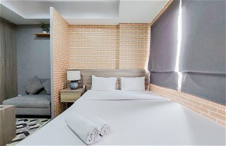 Photo 2 - Warm And Simply Look Studio Room Apartment Urban Heights Residences