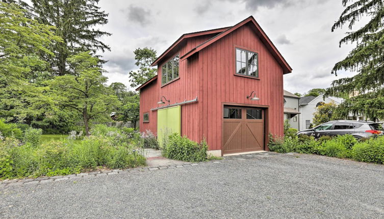 Foto 1 - Barn-like Studio Suite w/ Flowering Garden