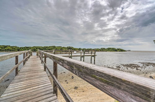 Photo 26 - Charming Cedar Key Condo: Direct Beach Access