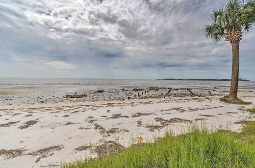 Photo 23 - Charming Cedar Key Condo: Direct Beach Access