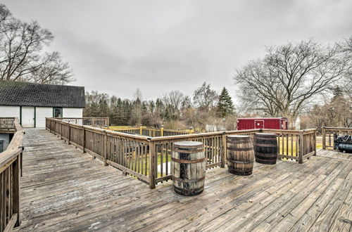 Photo 9 - Pet-friendly Bartlett Farmhouse w/ Deck