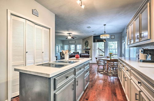 Photo 2 - Lakefront House w/ Boat Dock on Lake Conroe