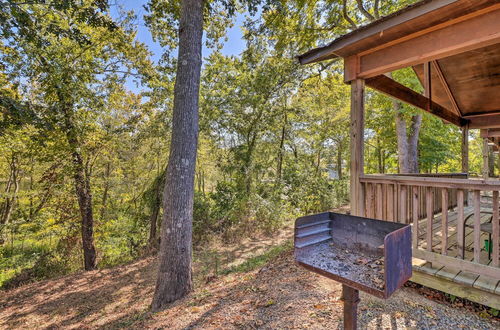 Foto 19 - Heber Springs Cabin w/ Deck + River Views