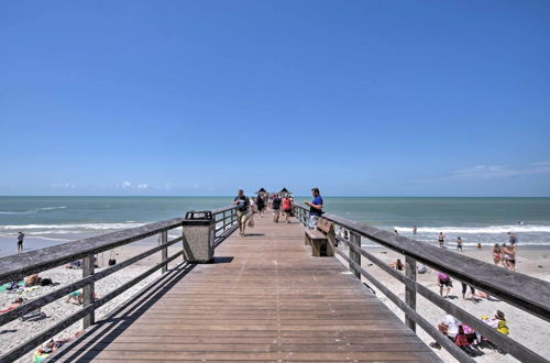 Photo 14 - Naples Condo W/pool - Walk to Dining & Beach