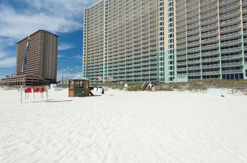 Foto 42 - Brand New Throughout! Emerald Beach - Gulf Front! Sleeps 8