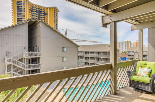 Foto 10 - Charming Myrtle Beach Condo: Pool & Beach Access