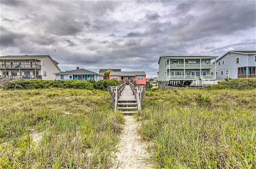 Foto 23 - Rustic Beachfront Cottage w/ Deck & Boardwalk