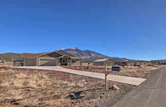 Photo 1 - Mod Flagstaff House on the Outskirts of Town