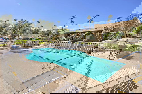 Foto 16 - S Palm Desert Condo: Resort Pools & Mtn Views