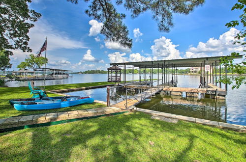 Photo 33 - Romantic Pet-friendly A-frame on Lake Hamilton