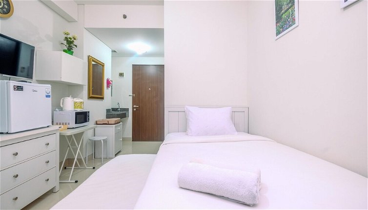 Photo 1 - Minimalist And Cozy Studio (No Kitchen) Transpark Cibubur Apartment