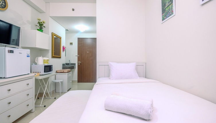 Photo 1 - Minimalist And Cozy Studio (No Kitchen) Transpark Cibubur Apartment