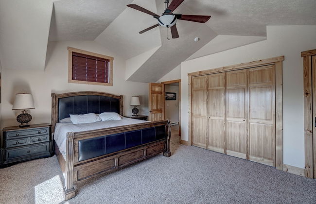 Holy Terror Chalet at Terry Peak - Photo 3