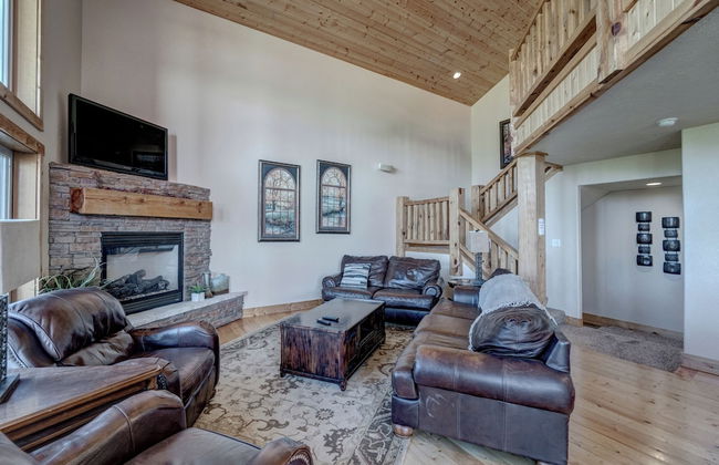 Holy Terror Chalet at Terry Peak - Photo 19