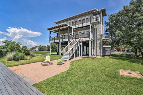 Photo 31 - Secluded Seabrook Waterfront Home w/ Patio