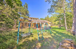 Photo 3 - Serene Monument Sanctuary w/ Patio & Hot Tub