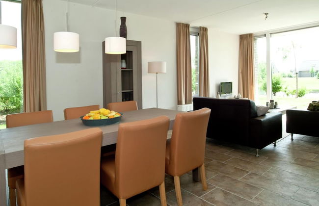 House With Garden, in Water-rich Area - Foto 19