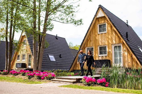 Photo 23 - Romantic Cottage With a sun Shower