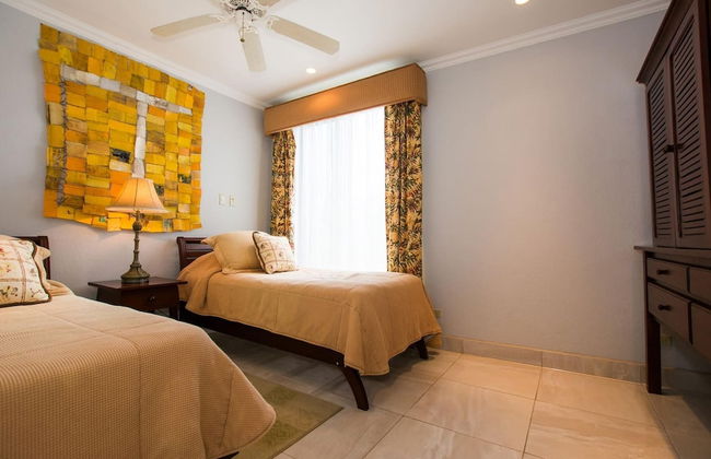 Recently Renovated Luxury Condo with Resort-Style Beach Club Access and Ocean Views - Foto 4