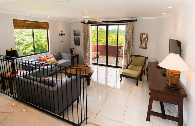 Recently Renovated Luxury Condo with Resort-Style Beach Club Access and Ocean Views - Foto 13