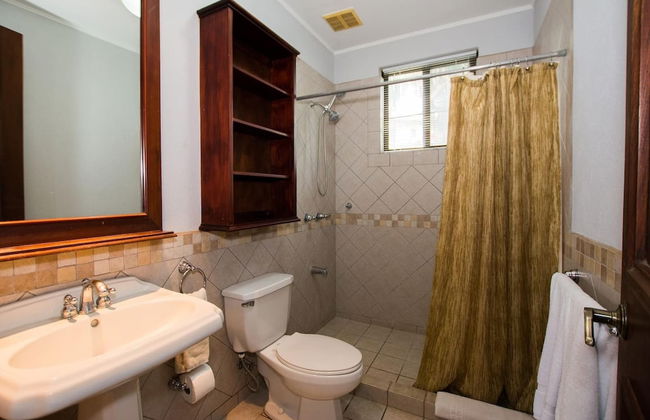 Recently Renovated Luxury Condo with Resort-Style Beach Club Access and Ocean Views - Foto 17