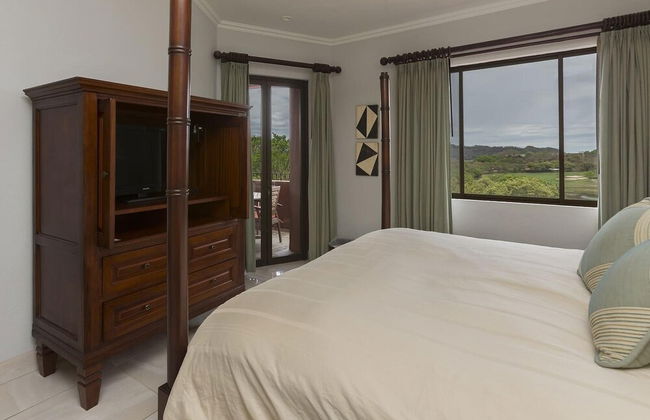 Recently Renovated Luxury Condo with Resort-Style Beach Club Access and Ocean Views - Foto 2