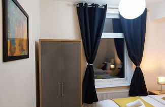 Photo 2 - Leeds Cosy,1br Apt, Garden & Free Parking