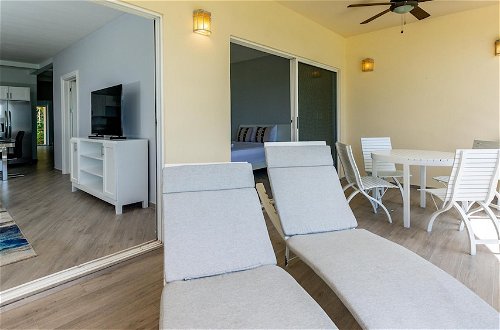 Photo 25 - Immaculate 3BD Beachfront Condo With Pool in Surfside