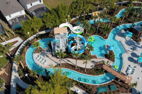 Photo 39 - Gorgeous 5Bd With Pool Windsor Island Resort 111