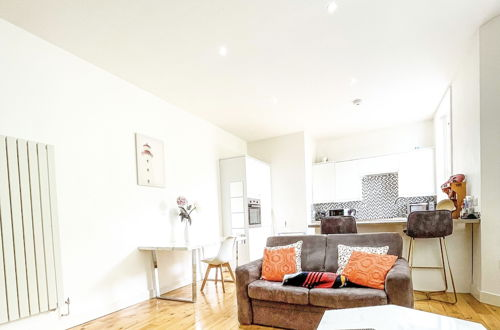 Photo 1 - Beautiful 2-bed Apartment in London