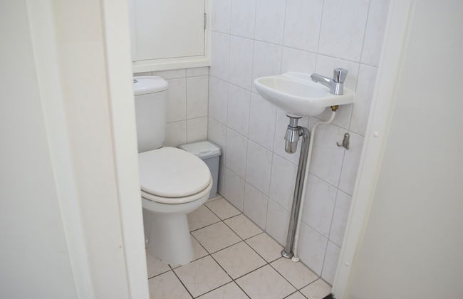 Semi-detached Bungalow with Dishwasher near Veluwe - Foto 8