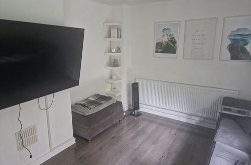 Foto 8 - Immaculate 1-bed Apartment in Woodford Green