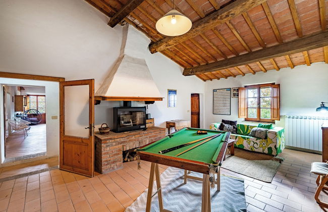 Amazing Villa Near The Lake With Pool - Photo 19