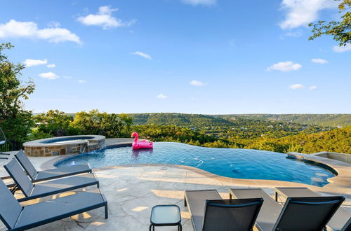 Photo 27 - Hillside Infinity Pool Retreat