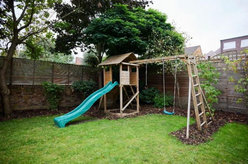 Photo 52 - The Ealing Space - Classy 5bdr House With Garden and Parking